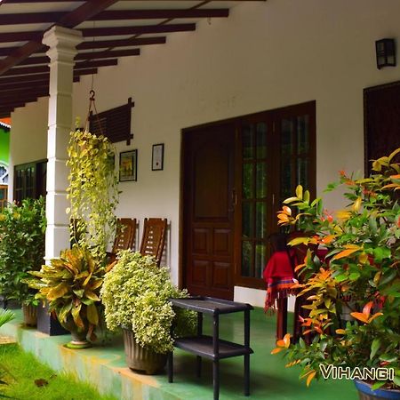 Vihangi Guesthouse ดัมบูลลา ภายนอก รูปภาพ