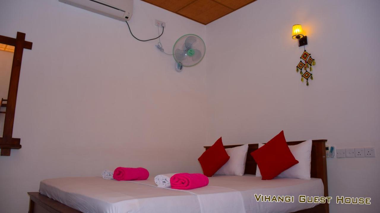 Vihangi Guesthouse ดัมบูลลา ภายนอก รูปภาพ