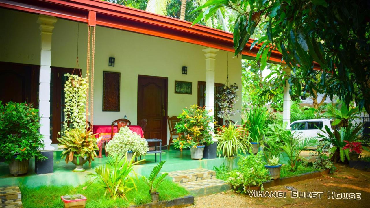 Vihangi Guesthouse ดัมบูลลา ภายนอก รูปภาพ