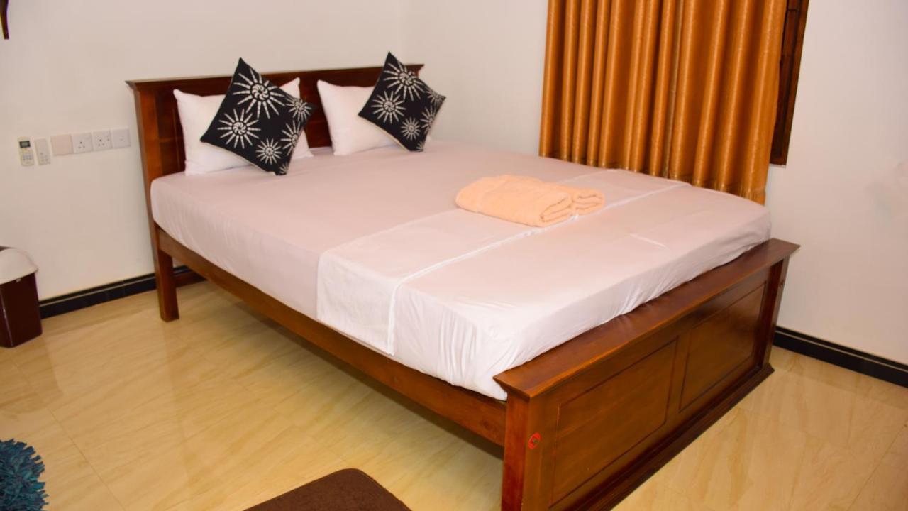 Vihangi Guesthouse ดัมบูลลา ภายนอก รูปภาพ