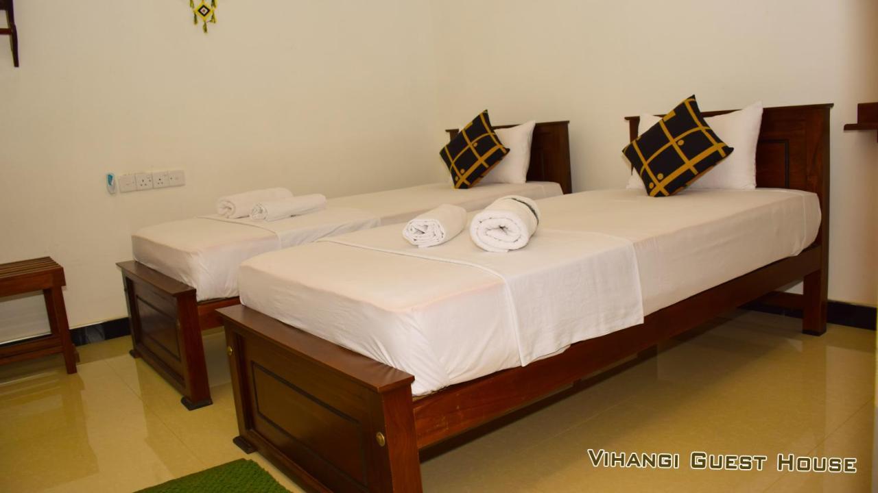 Vihangi Guesthouse ดัมบูลลา ภายนอก รูปภาพ